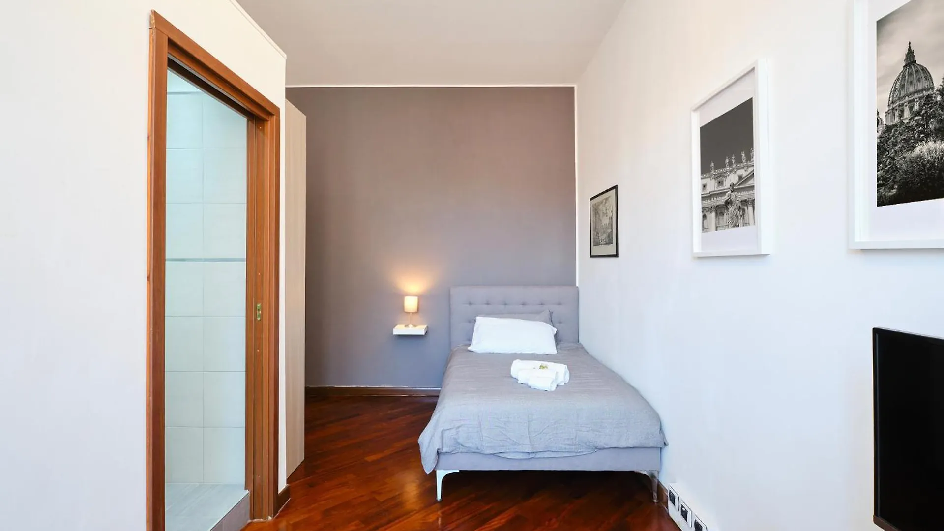 Ampio Appartamento A 10 Minuti Dal Centro Rom Italien