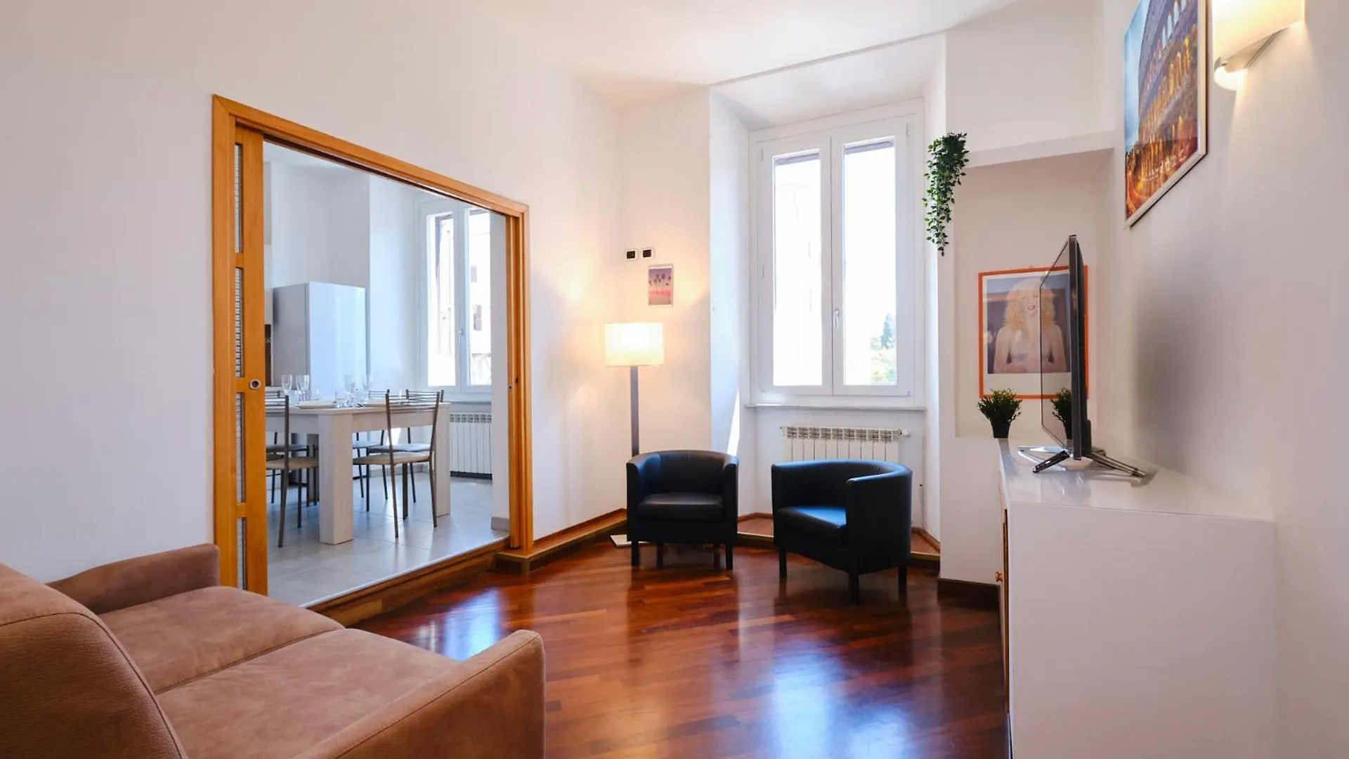 Ampio Appartamento A 10 Minuti Dal Centro ローマ アパート